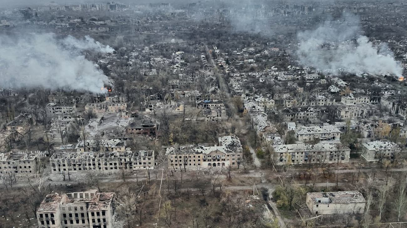 Fighting in Toretsk: line of contact runs through city centre