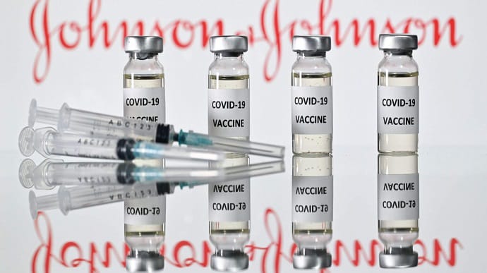 Європа перевіряє безпечність вакцини Johnson & Johnson