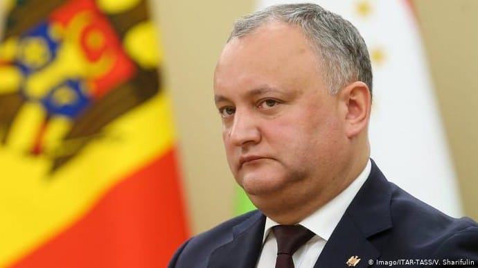 Молдова: Додон сподівається встигнути підписати закон про російську мову до інавгурації Санду