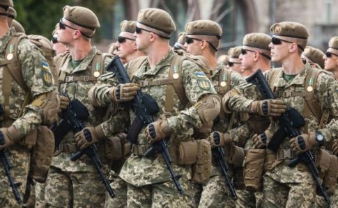 Зеленский подписал закон о новых званиях в армии