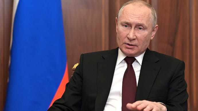 Путін: Мінських угод наразі не існує