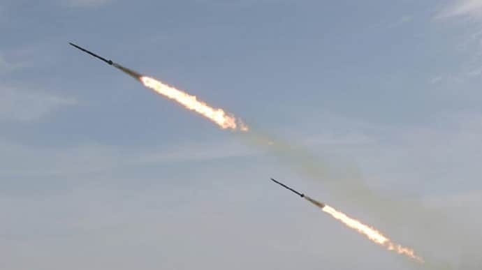 Воздушные силы объявляли ракетную опасность в двух областях