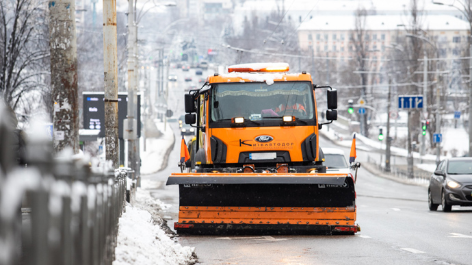 Киевлян просят не пользоваться собственными авто: ожидаются снегопады
