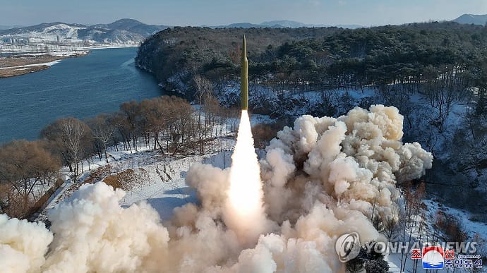 КНДР заявила про випробування гіперзвукової твердопаливної ракети