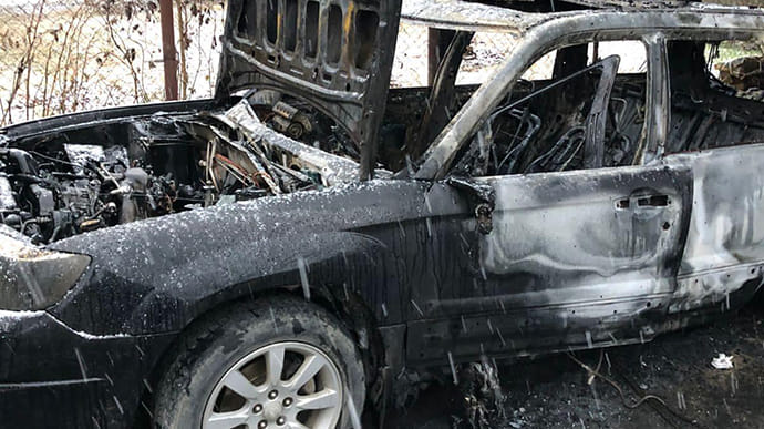 В Ужгороде сожгли автомобили журналиста и его жены