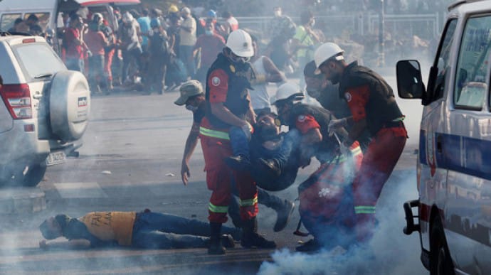 В Бейруте – масштабные протесты, более 700 человек пострадали