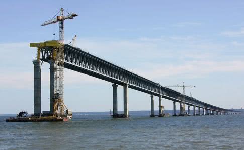 Украина помогает России строить Керченский мост – эксперт