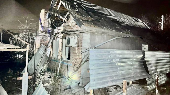 Missile damages houses in Kryvyi Rih, one dead, one injured