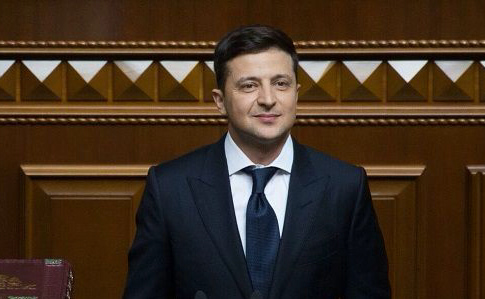 Зеленський виступив з промовою у Конституційному суді і покинув залу