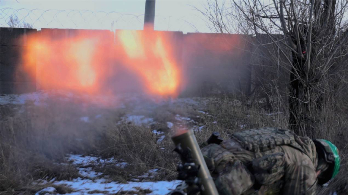 Ukrainian border guards kill Russian infantrymen sneaking near Bakhmut