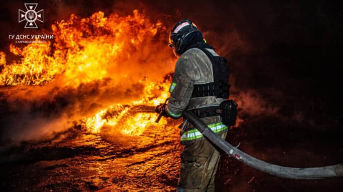 ОВА: В Харькове горела нефтебаза, а не АЗС, как сообщалось ранее