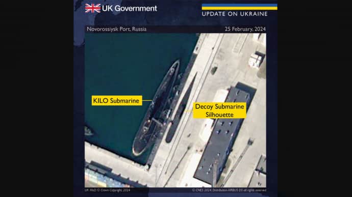 UK Defence Intelligence reports on Russia's failed attempts to disguise aircraft and ships