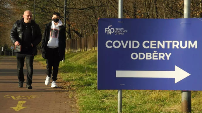 В Чехии – во второй раз более 17 тысяч заражений и снова рекорд