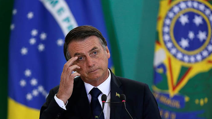Президента Бразилії госпіталізували після 10 днів гикавки