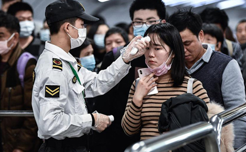 Китай закрыл 13 городов из-за вируса-убийцы