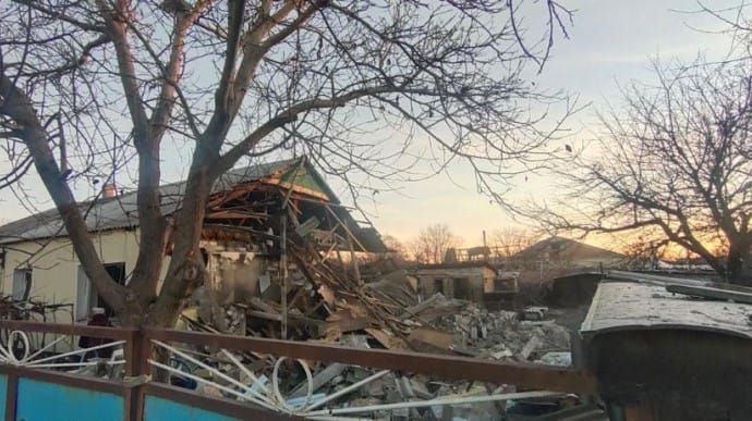 Гібридні війська РФ обстріляли мінометами жилі будинки, люди опинилися під завалами
