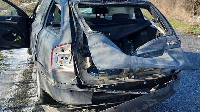 Дрон атакував авто з цивільними на Дніпропетровщині: дитина у важкому стані 
