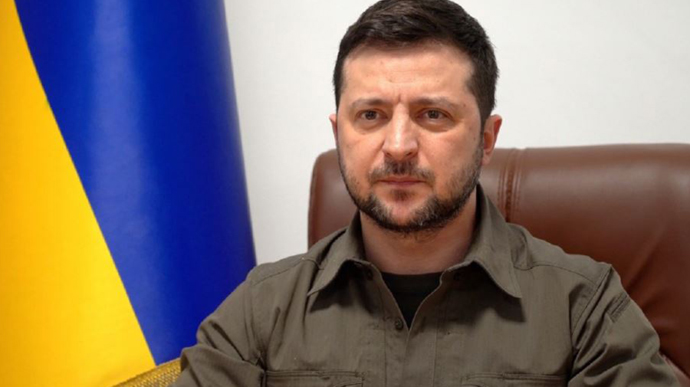 Зеленський: Україна не може збивати ракети з дробовиків. Потрібні танки і літаки