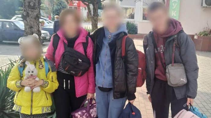 Ukraine brings back 3 children who were under occupation 