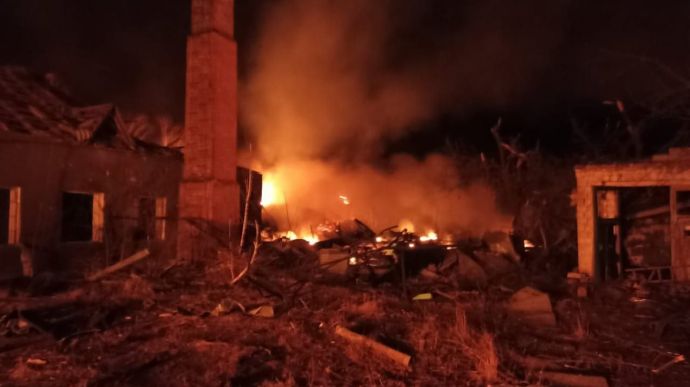 Під Житомиром війська РФ знищили 7 будівель, біля Рівного – пошкодили телевежу