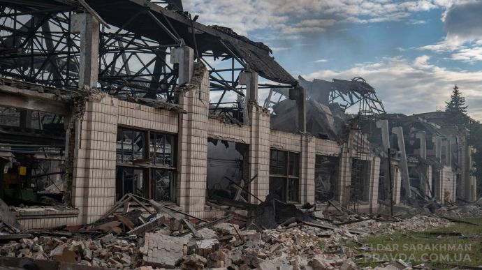 Київ: декілька цехів ДВРЗ не підлягають ремонту після обстрілу