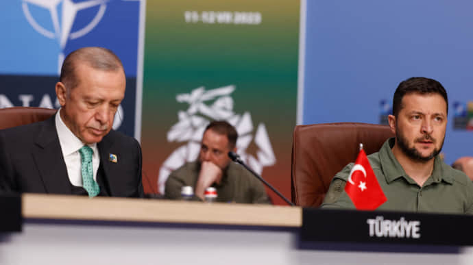 Эрдоган и Зеленский поговорили о зерновом коридоре, войне и возвращении пленных