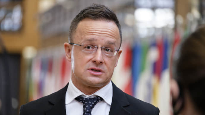Hungarian foreign minister outlines what is needed for Zelenskyy to meet Orbán