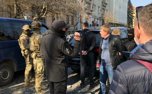 У здания СБУ в Ужгороде повторно задержали причастного к резонансной стрельбе