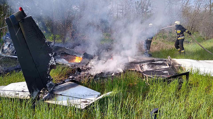 На Днепропетровщине разбился 4-местный самолет, есть погибшие