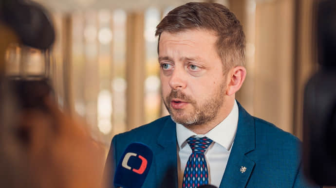 Изнасилование несовершеннолетней в Чехии: Глава МВД предостерег от нетерпимости к украинцам
