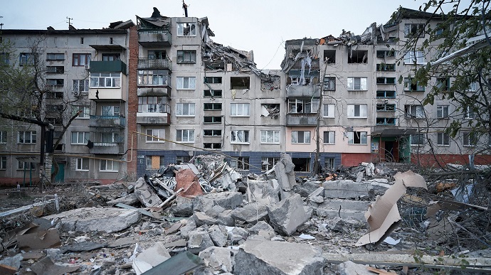 Two people rescued from under rubble in Sloviansk, six more bodies recovered