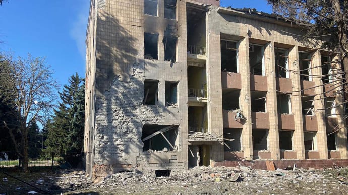 Russians attack Borova in Kharkiv Oblast, killing a man – photos
