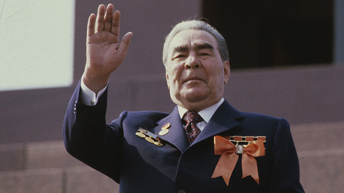 Брежнева и лидера вьетнамских коммунистов лишили звания почетного гражданина Киева
