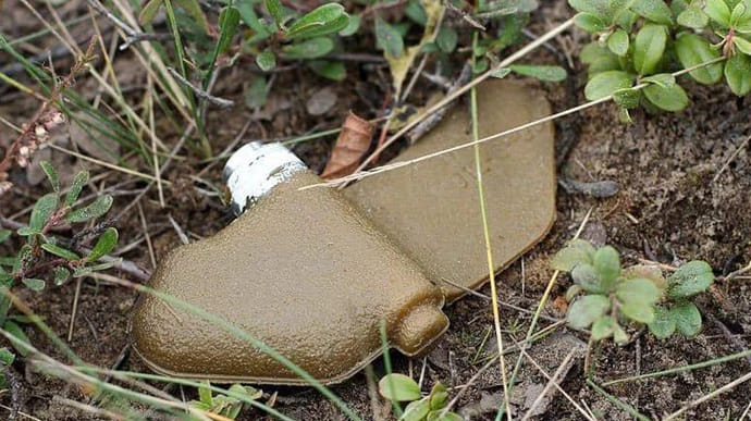 В Харьковской области россияне сбрасывают запрещенные бомбы с минами Лепесток