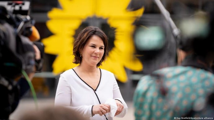 Німецькі Зелені офіційно висунули Бербок кандидаткою у канцлери 