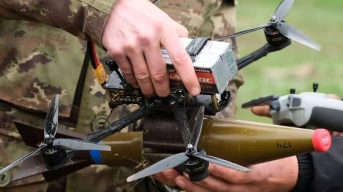 Росіяни наростили інтенсивність застосування авіації та FPV-дронів на фронті – Генштаб