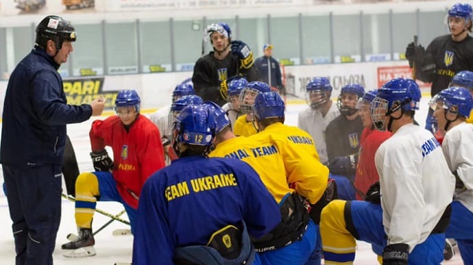 На міжнародному турнірі з хокею за збірну України зіграли 7 росіян