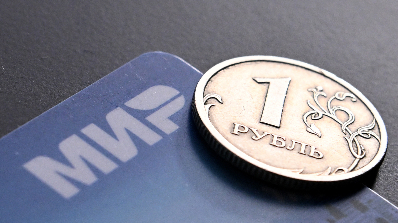 Armenian banks will stop accepting cards using Russian Mir payment system