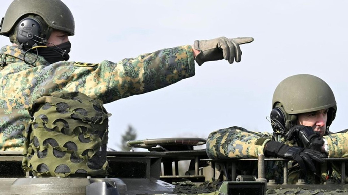 Австрія не хоче тренувати українських військових на танках Leopard 2