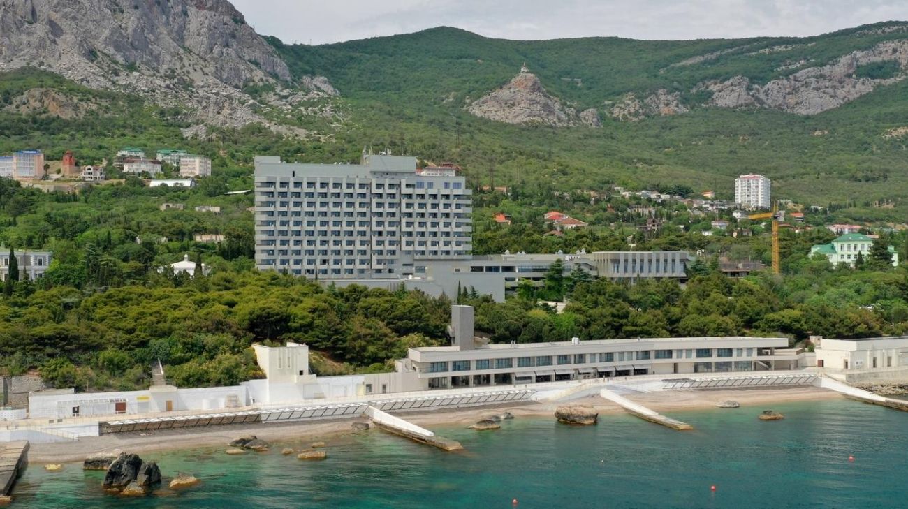Drones attack Foros sanatorium in temporarily occupied Crimea, "important guests" may have been staying there