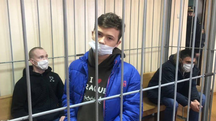 Режим Лукашенко приговорил 16-летнего подростка к 5 годам колонии