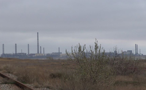 Химвыбросы в оккупированном Крыму: завод Титан закрыли, детей эвакуируют
