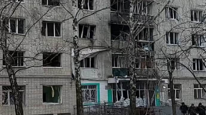 Video emerges showing aftermath of Russian attack on Sumy: residential building and children's clinic damaged 