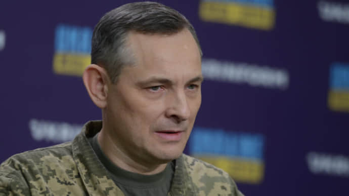 В Воздушных силах объяснили, чем важны удары по аэродромам Луганска и Бердянска