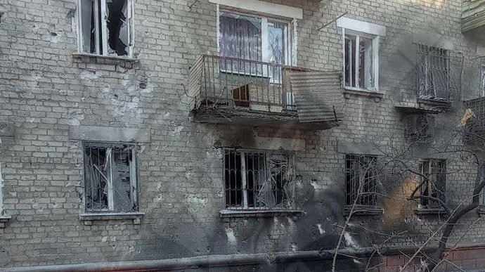 Parts of Luhansk Oblast without light, heat or water due to shelling