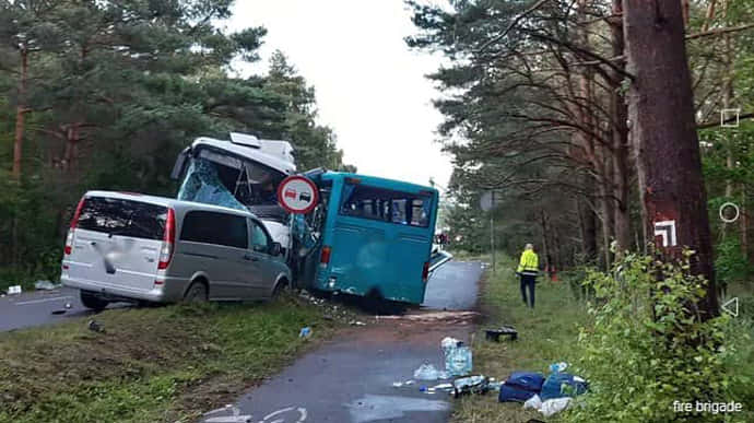 В Польше произошло ДТП с участием трех автобусов, 14 пострадавших