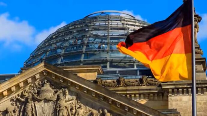 Двух сотрудников Минэкономики Германии заподозрили в работе на Россию – Die Zeit