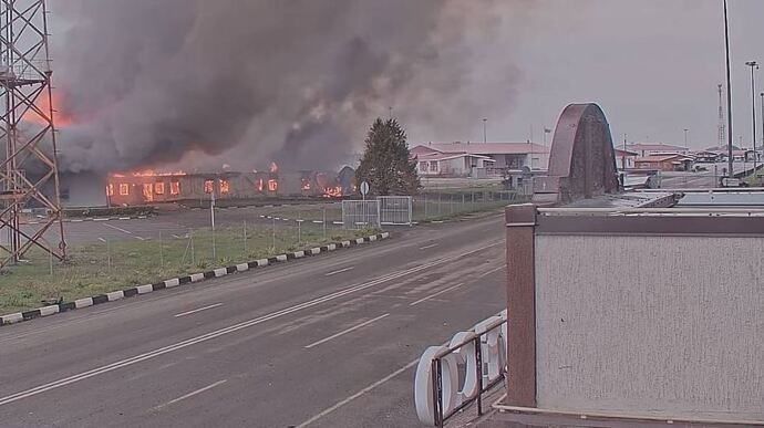 Russia’s Belgorod Oblast: Checkpoint on border with Ukraine on fire