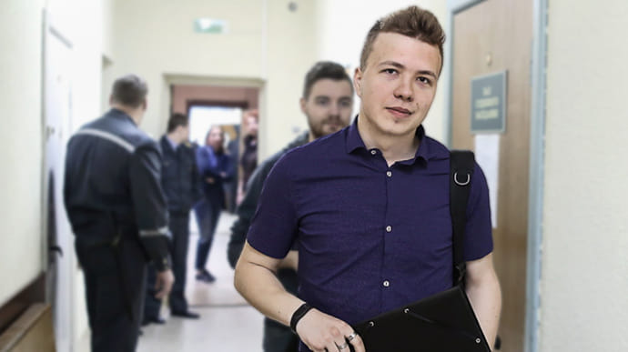 До затриманих Протасевича і його дівчини не пускають адвокатів  