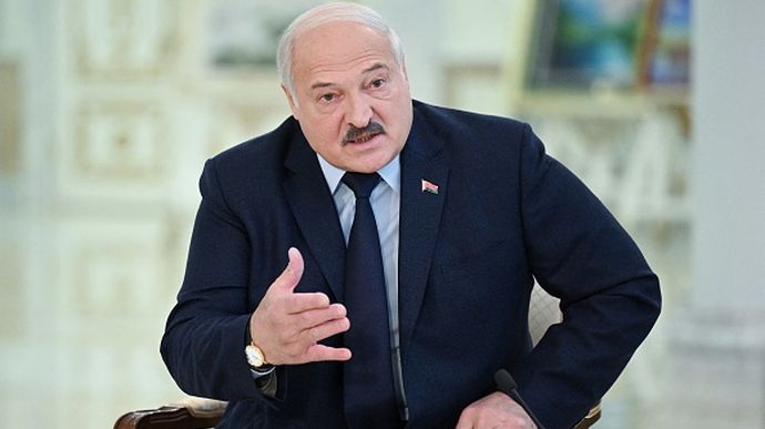 Лукашенко рассказал белорусам, что на них никто не нападет, в том числе и украинцы